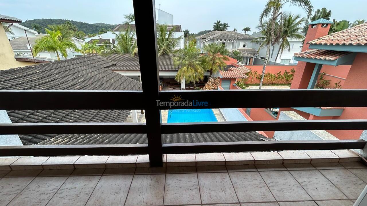 Casa para aluguel de temporada em Guarujá (Praia do Pernambuco)