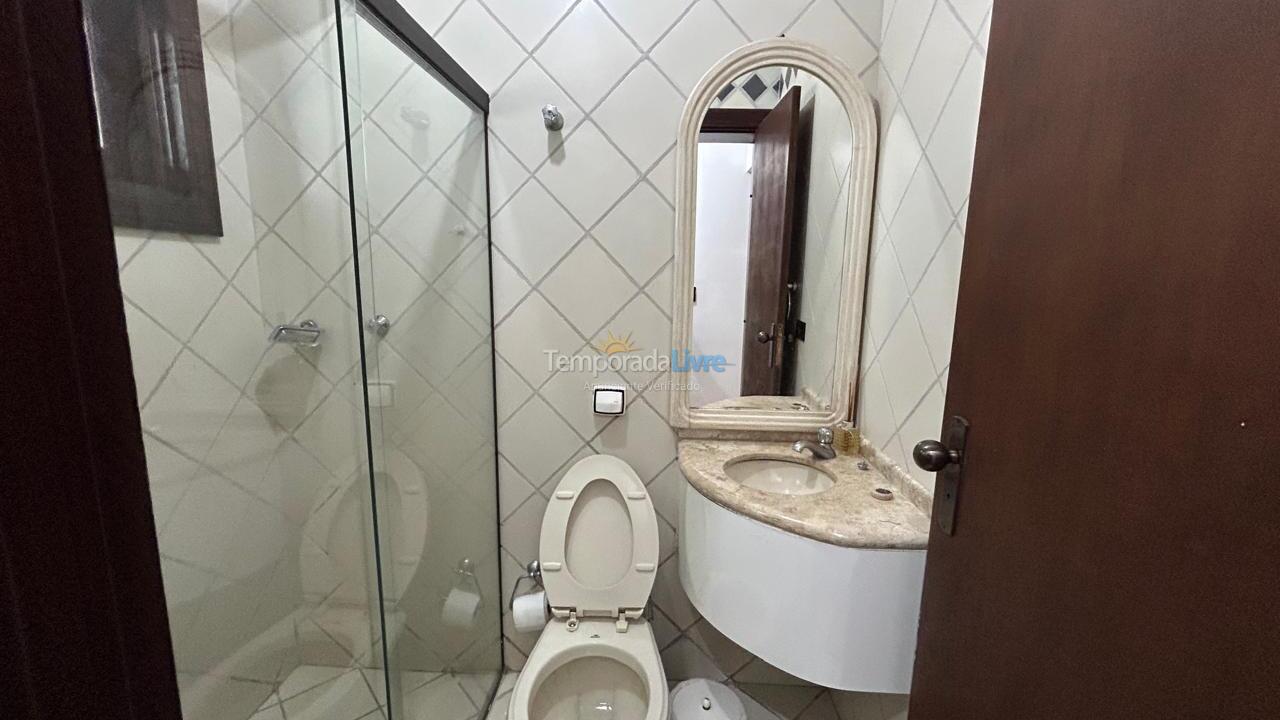 Casa para aluguel de temporada em Guarujá (Praia do Pernambuco)