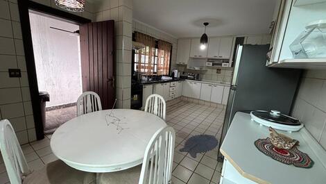 Magnifica Casa,.Cond. Jd. Acapulco