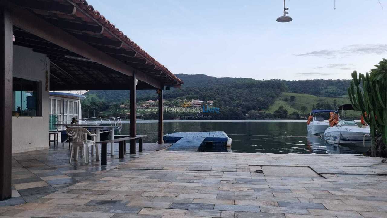 Casa para aluguel de temporada em Capitólio (Escarpas do Lago)