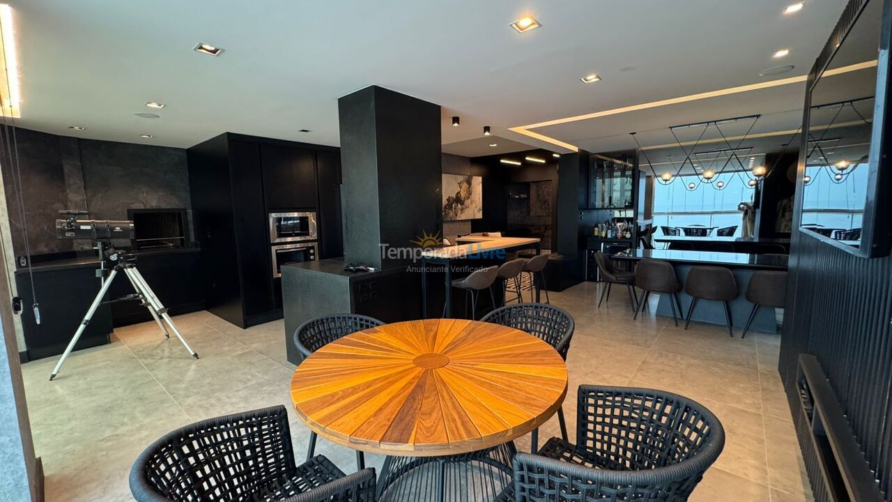 House for vacation rental in Itapema (Meia Praia)