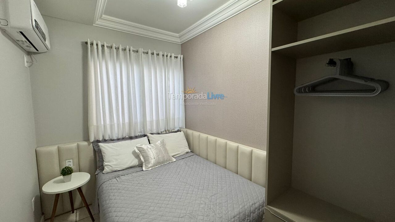 Apartment for vacation rental in Itapema (Meia Praia)