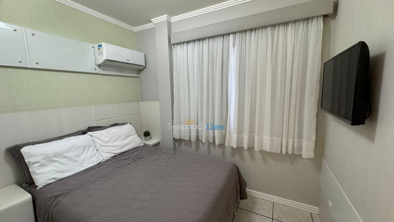 Apartment for vacation rental in Itapema (Meia Praia)