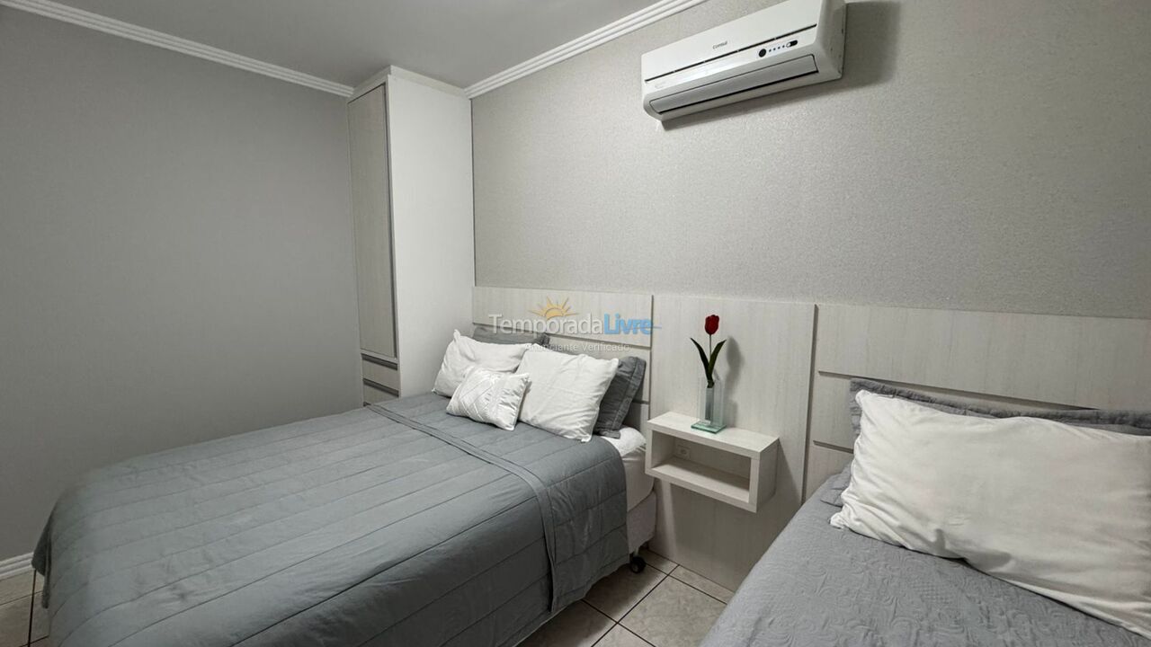 Apartment for vacation rental in Itapema (Meia Praia)