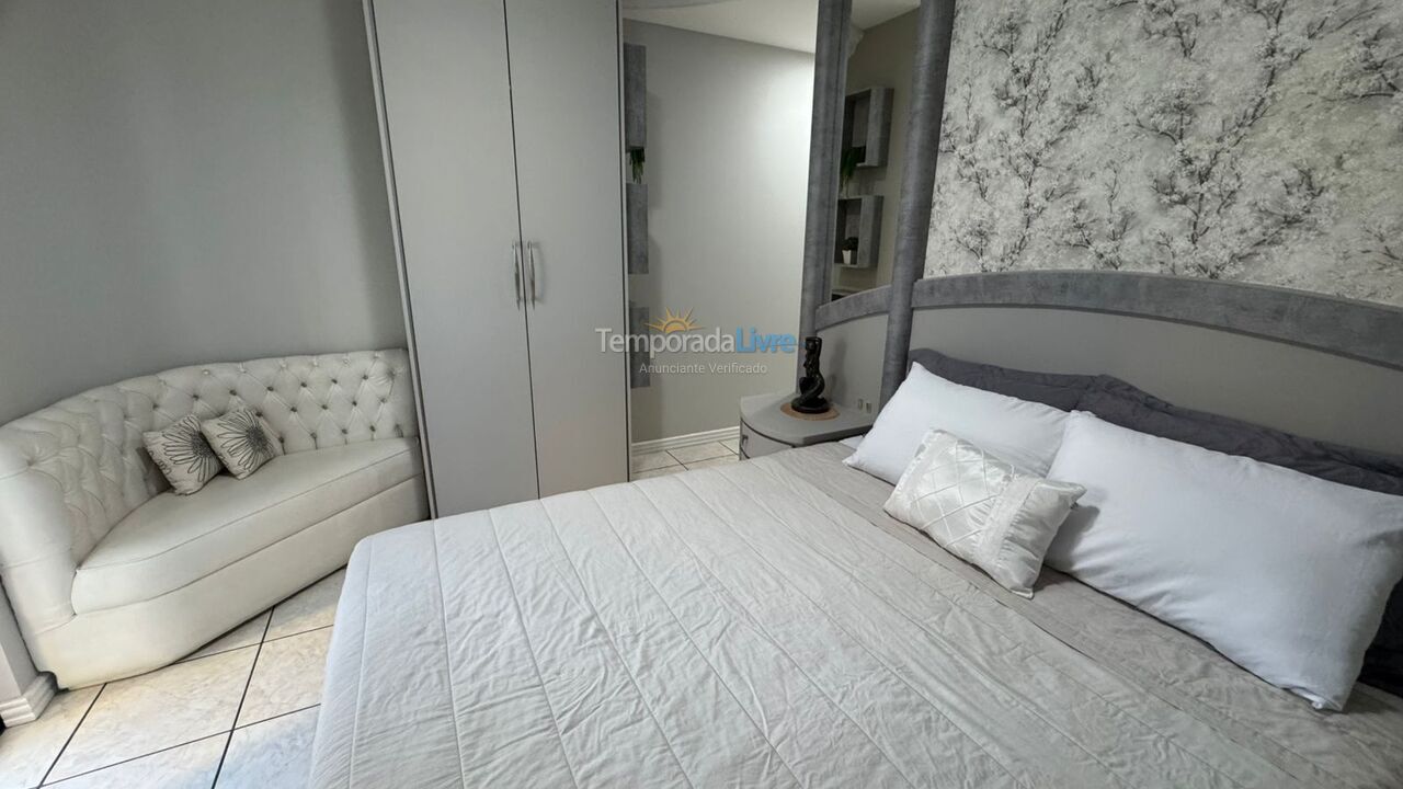 Apartment for vacation rental in Itapema (Meia Praia)