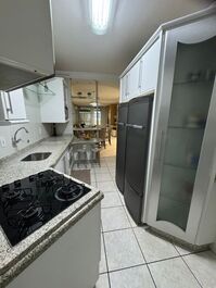 Apartment with 03 bedrooms facing the sea