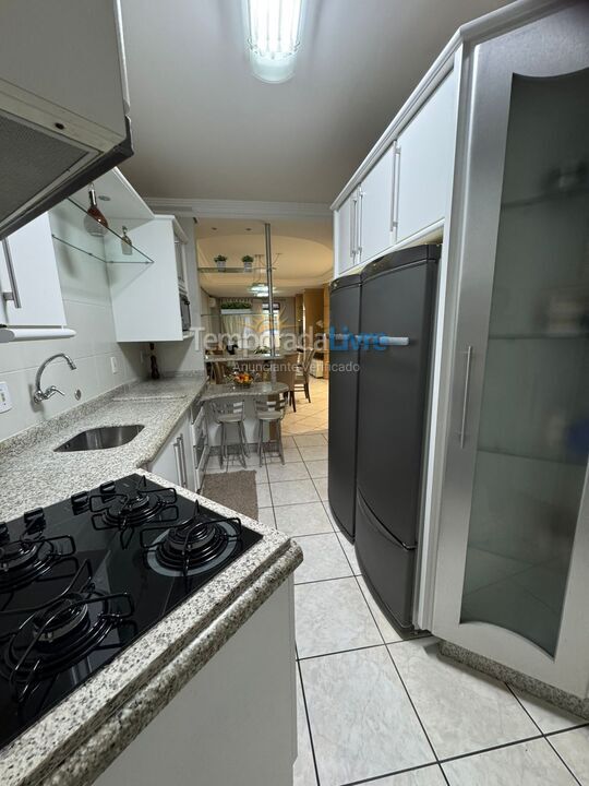 Apartment for vacation rental in Itapema (Meia Praia)