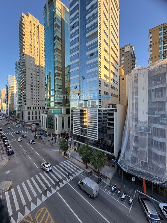 Apartment for vacation rental in Itapema (Meia Praia)