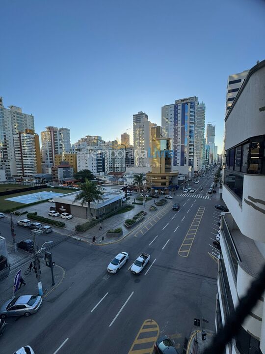 Apartment for vacation rental in Itapema (Meia Praia)