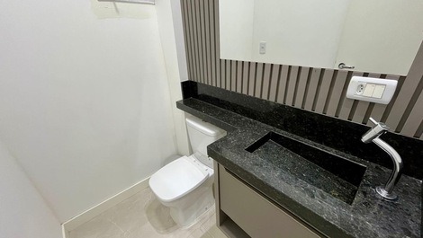 Apartamento em Bombas com Piscina no Condomínio