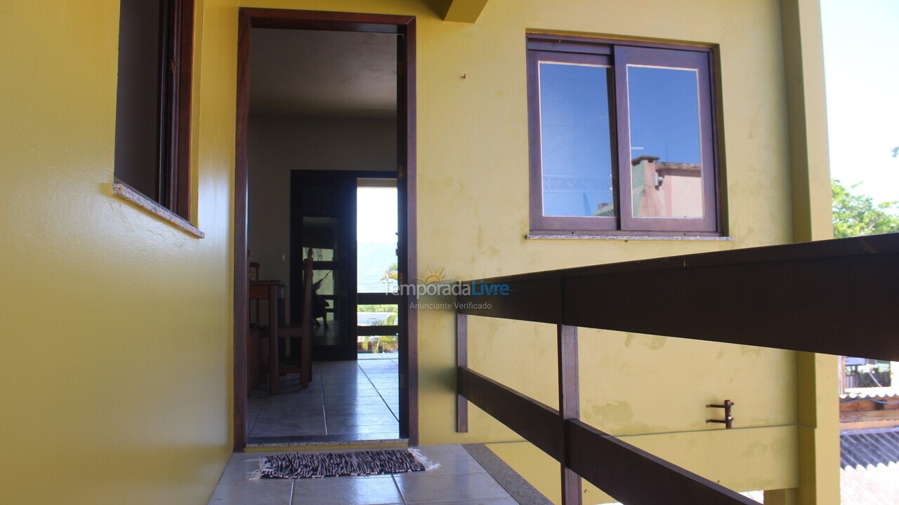 Apartment for vacation rental in Garopaba (Praia da Ferrugem)