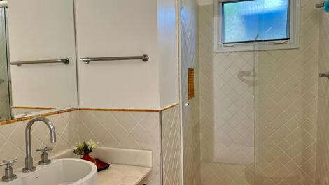 Hermosa casa en condominio disponible para alquiler.