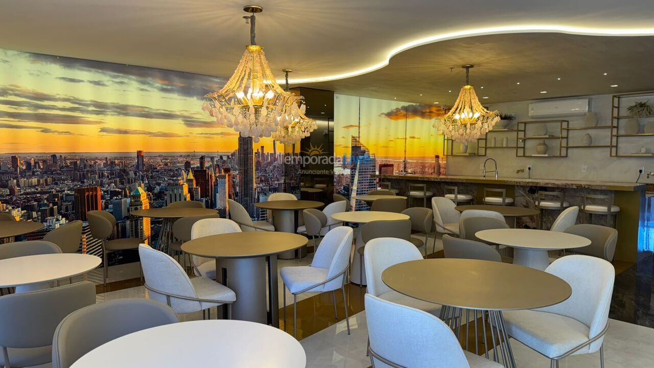 Apartamento para aluguel de temporada em Itapema (Meia Praia)