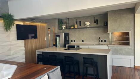 Cobertura Duplex Exclusiva a 150m da Praia de Jurerê