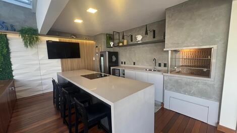 Cobertura Duplex Exclusiva a 150m da Praia de Jurerê