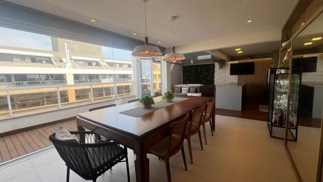 Cobertura Duplex Exclusiva a 150m da Praia de Jurerê