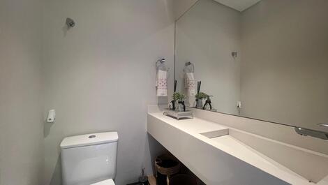 Cobertura Duplex Exclusiva a 150m da Praia de Jurerê