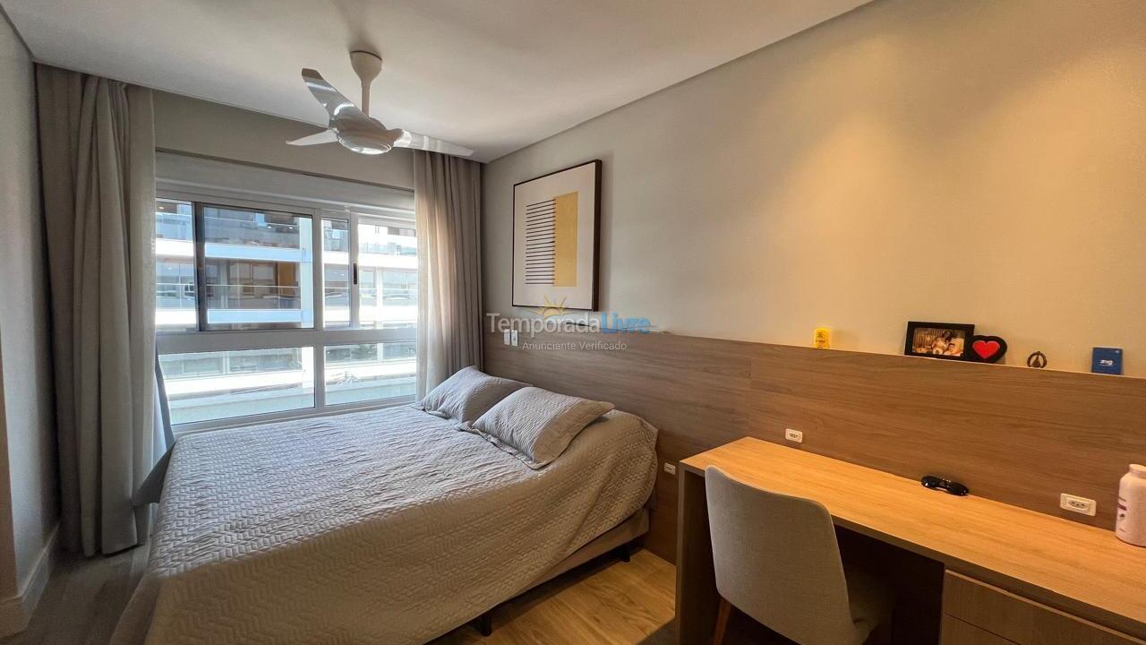 Apartamento para aluguel de temporada em Florianópolis (Jurere Tradicional)