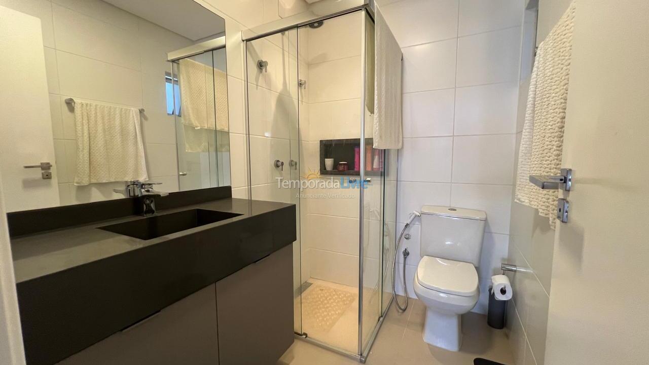 Apartamento para aluguel de temporada em Florianópolis (Jurere Tradicional)