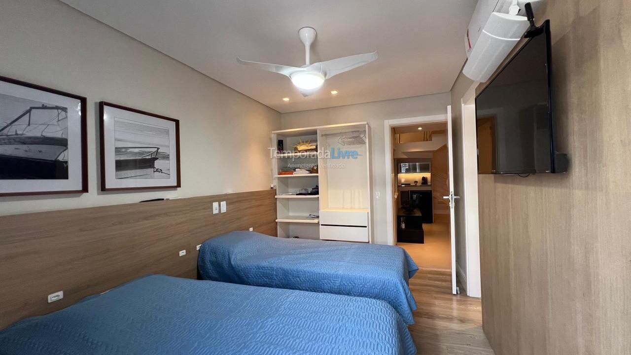 Apartamento para aluguel de temporada em Florianópolis (Jurere Tradicional)