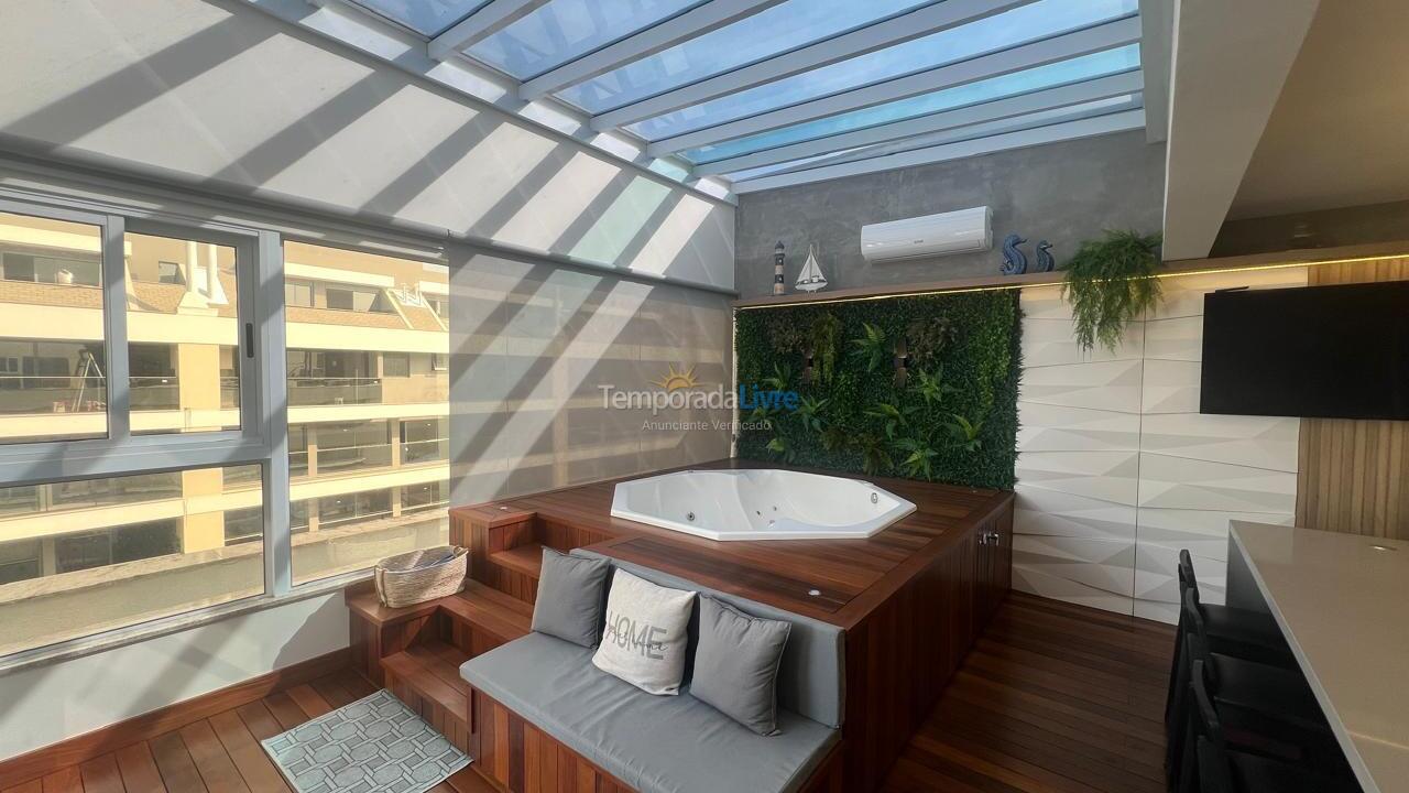 Apartamento para aluguel de temporada em Florianópolis (Jurere Tradicional)