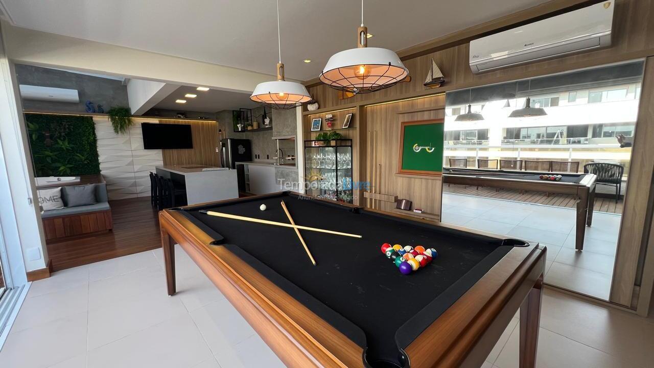 Apartamento para aluguel de temporada em Florianópolis (Jurere Tradicional)