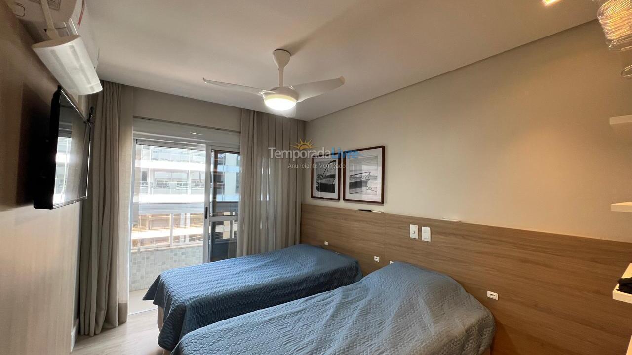 Apartamento para aluguel de temporada em Florianópolis (Jurere Tradicional)