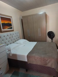 350m from the sea, houses for up to 6 people