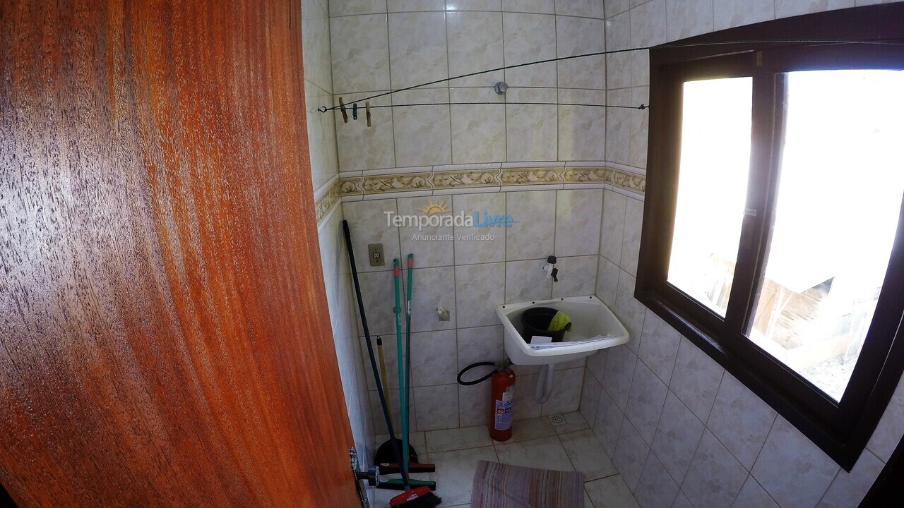 Apartment for vacation rental in Garopaba (Praia da Ferrugem)