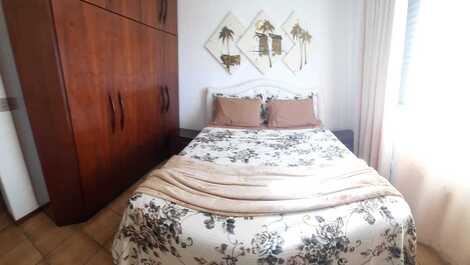 Apartment with sea view in Praia de Bombas 13-23A