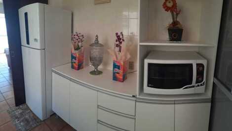 Apartment with sea view in Praia de Bombas 13-23A