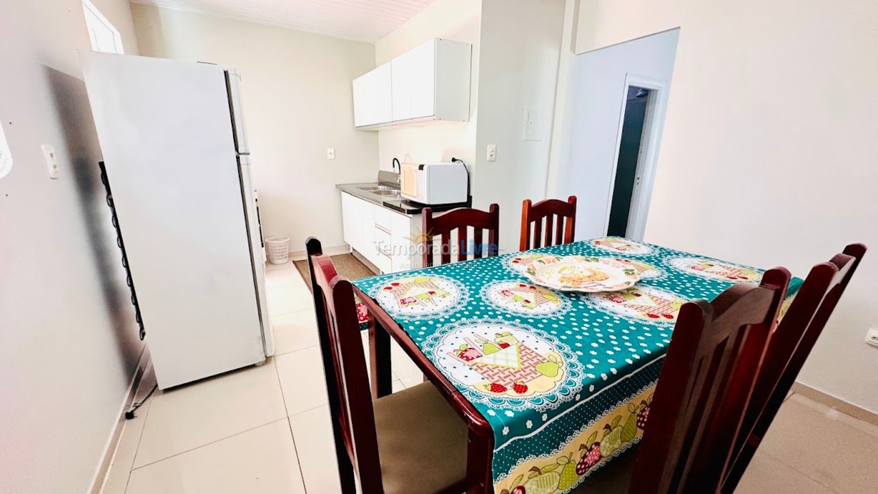 Apartamento para alquiler de vacaciones em Balneário Camboriú (Praia Central)