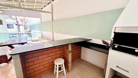 Terraço com churrasqueira