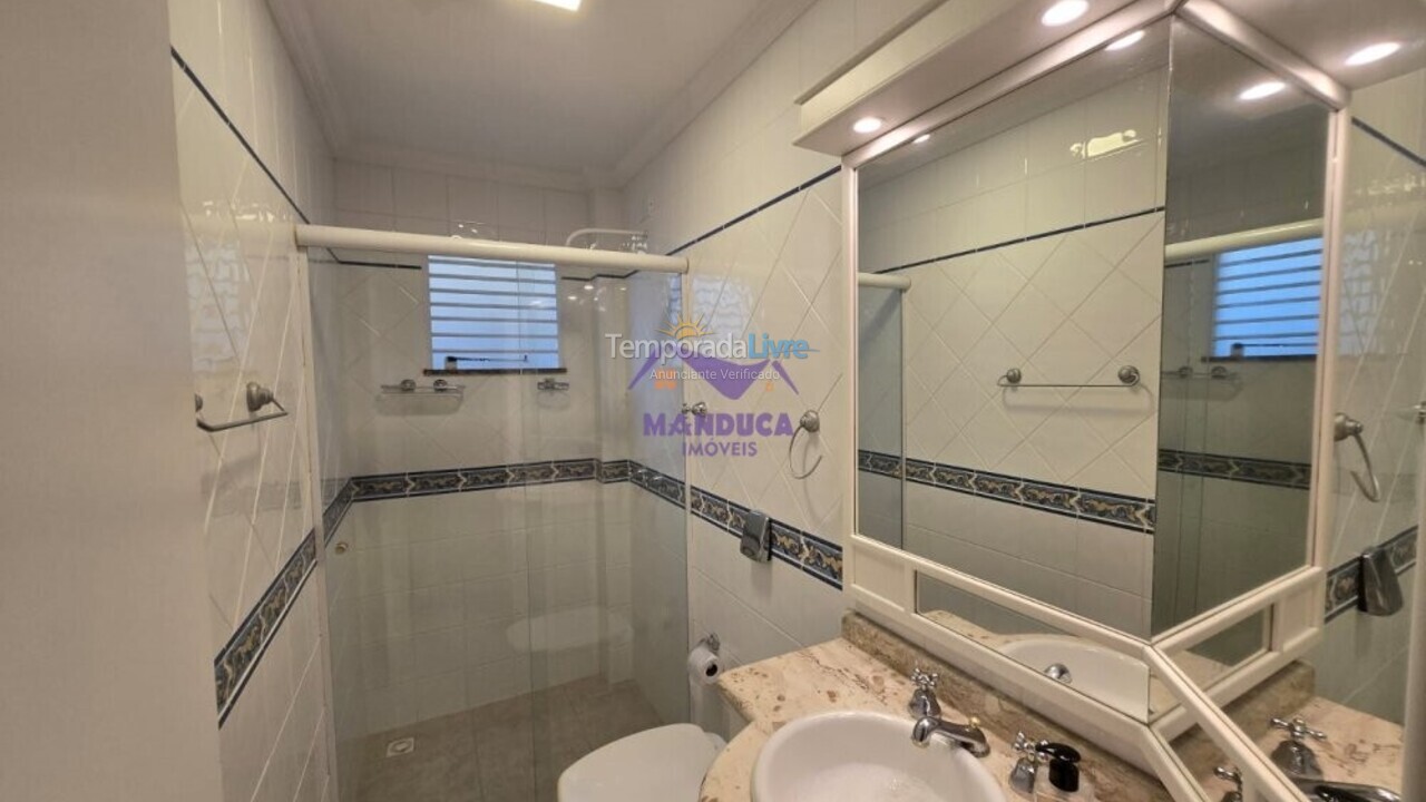 Apartamento para aluguel de temporada em Bombinhas (Praia de Quatro Ilhas)