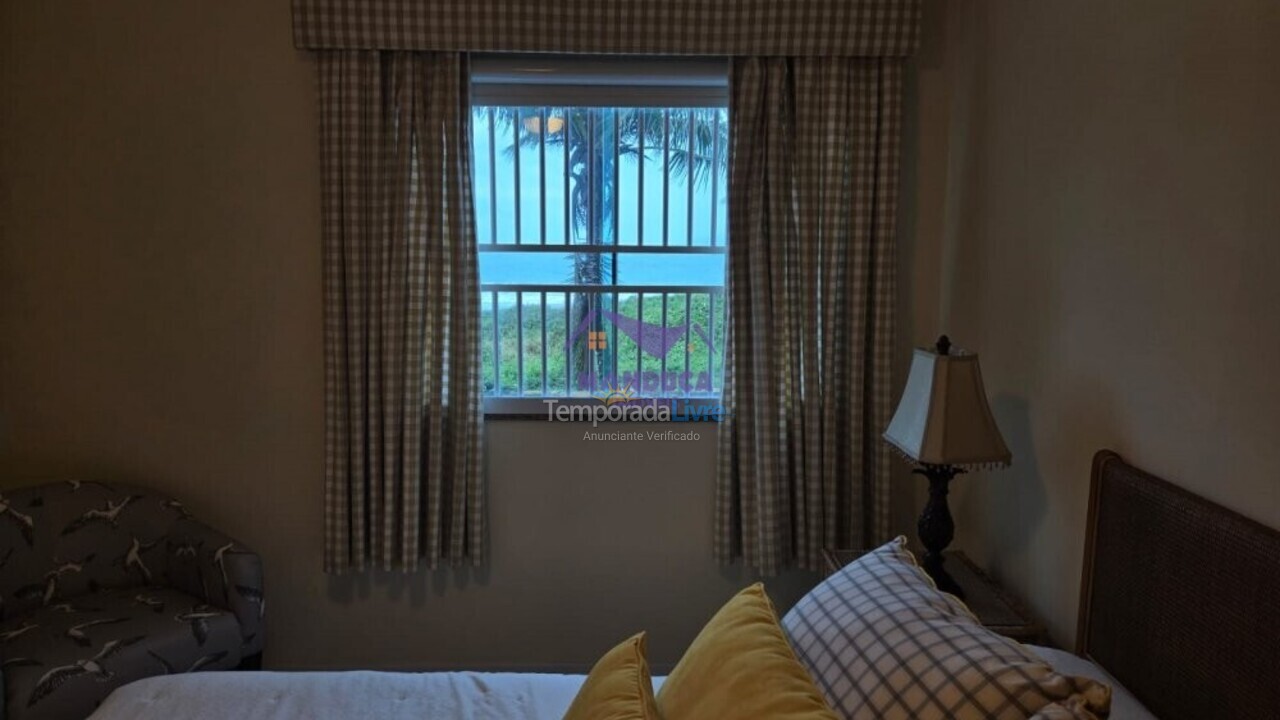 Apartamento para aluguel de temporada em Bombinhas (Praia de Quatro Ilhas)