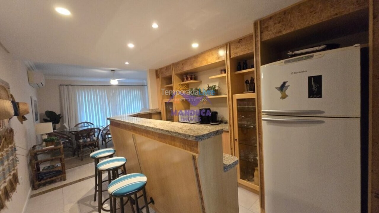 Apartamento para aluguel de temporada em Bombinhas (Praia de Quatro Ilhas)