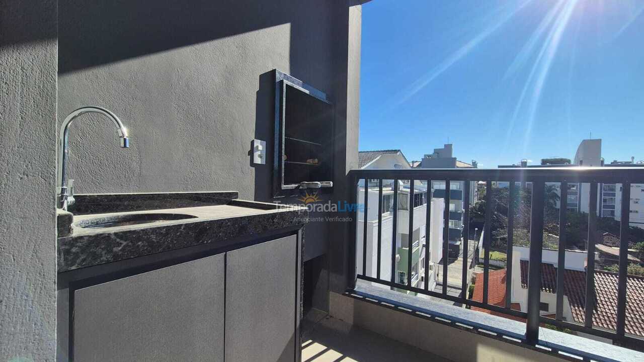 Apartamento para aluguel de temporada em Florianópolis (Jurere Tradicional)