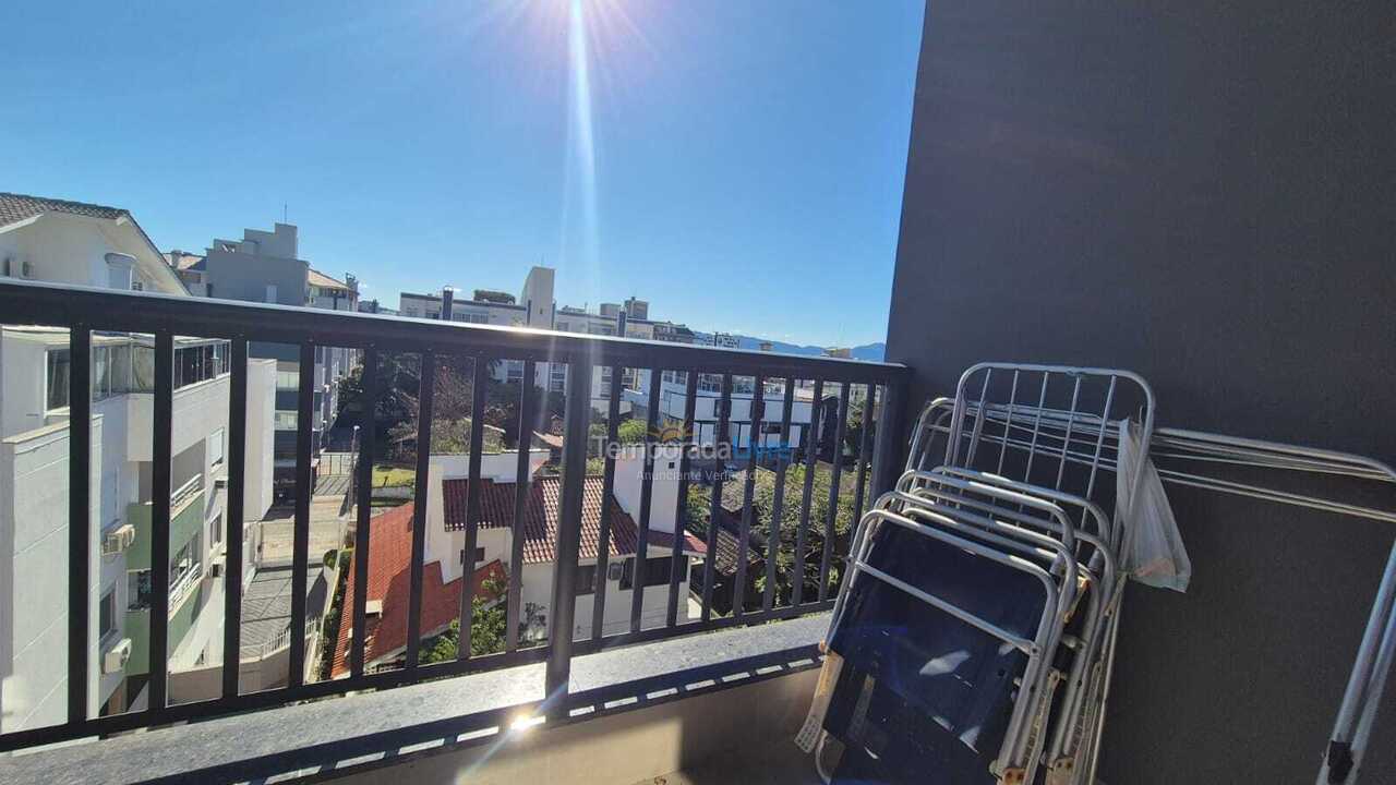 Apartamento para aluguel de temporada em Florianópolis (Jurere Tradicional)