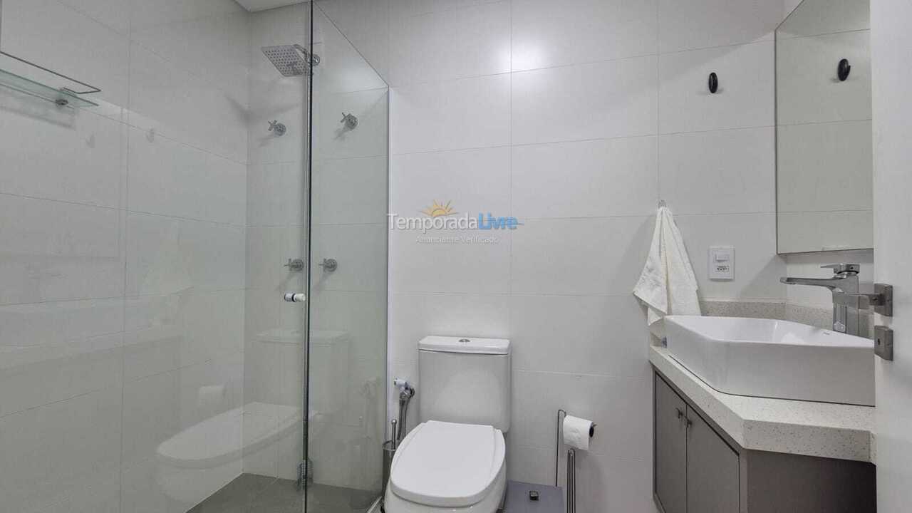 Apartamento para aluguel de temporada em Florianópolis (Jurere Tradicional)