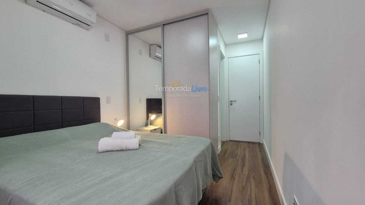 Apartamento para aluguel de temporada em Florianópolis (Jurere Tradicional)