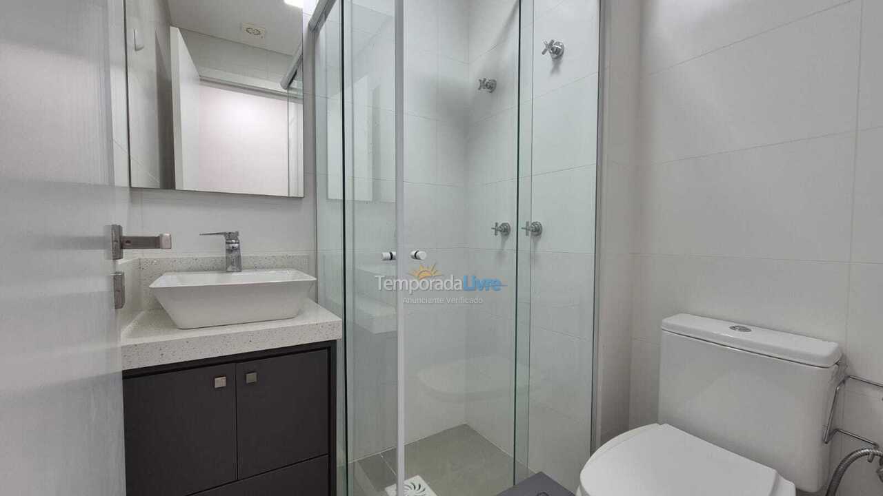 Apartamento para aluguel de temporada em Florianópolis (Jurere Tradicional)