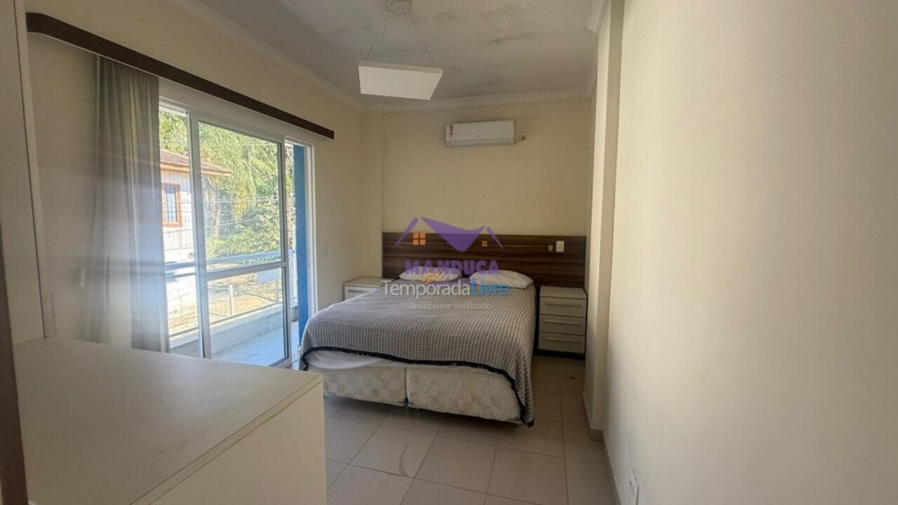 Apartamento para aluguel de temporada em Bombinhas (Praia de Bombinhas)