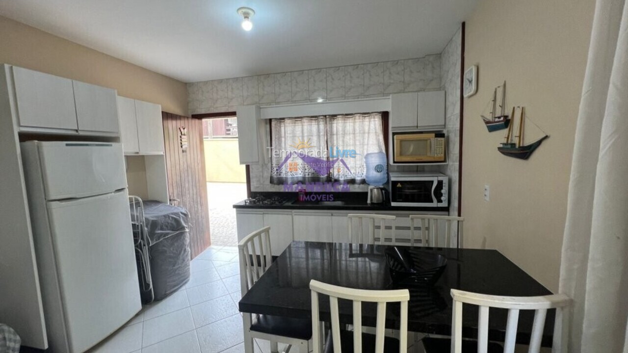 Apartamento para alquiler de vacaciones em Bombinhas (Praia de Quatro Ilhas)