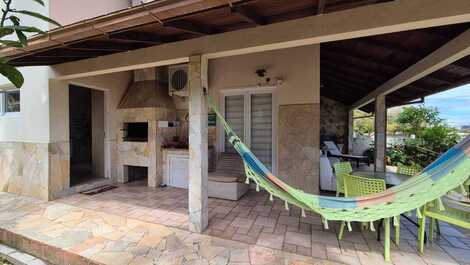 JURERÊ, 5 BEDROOMS (1 SUITE), SEA FRONT