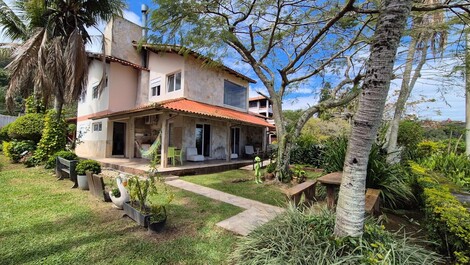 JURERÊ, 5 BEDROOMS (1 SUITE), SEA FRONT