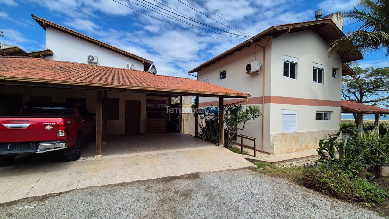 House for vacation rental in Florianópolis (Jurere Tradicional)