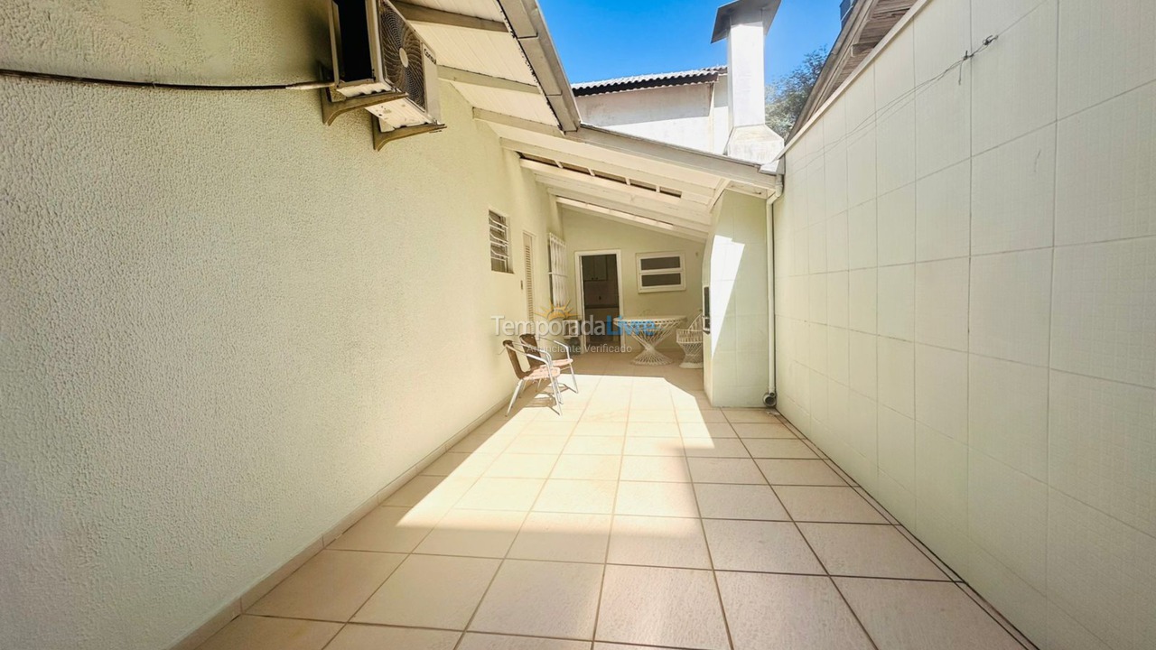 Apartment for vacation rental in Balneário Camboriú (Praia Central)