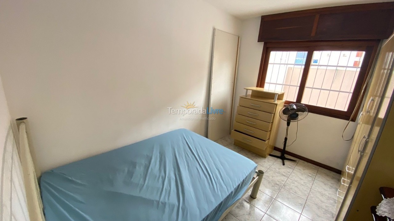 Apartamento para aluguel de temporada em Capão da Canoa (Centro)