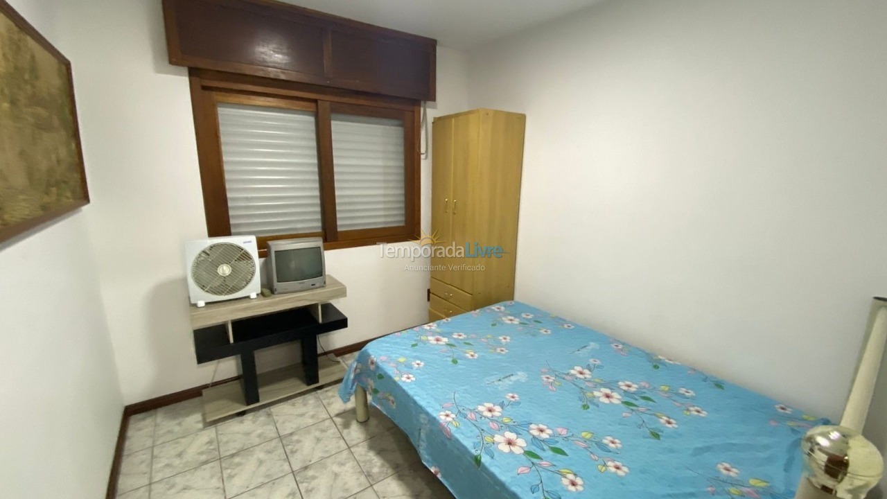 Apartamento para aluguel de temporada em Capão da Canoa (Centro)