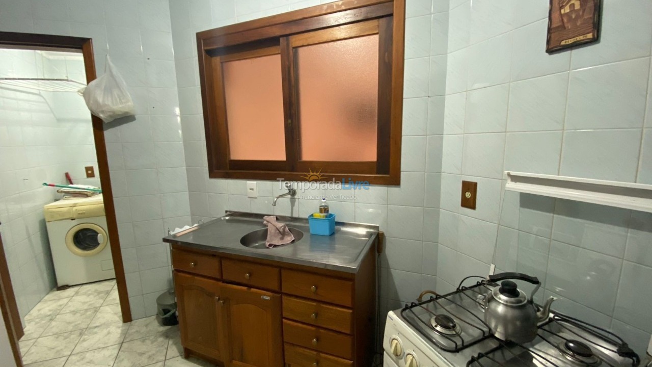 Apartamento para aluguel de temporada em Capão da Canoa (Centro)